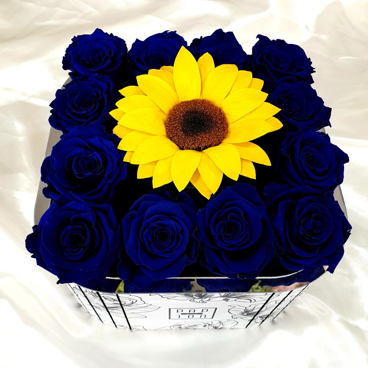 Special Sunflower(12 rose blu e 1 girasole) fiori stabilizzati - PAPION®