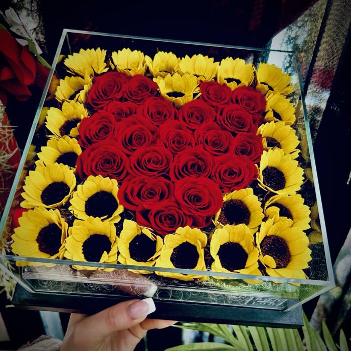 Special Sunflower(12 rose blu e 1 girasole) fiori stabilizzati - PAPION®